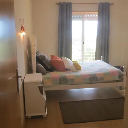 Sunset House アパート